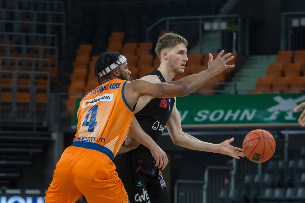 窗加盟利物 窗加盟利物