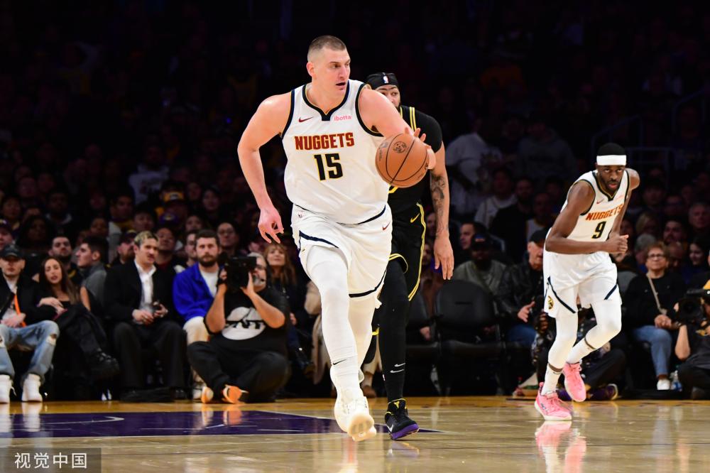 他成功的关 他成功的关